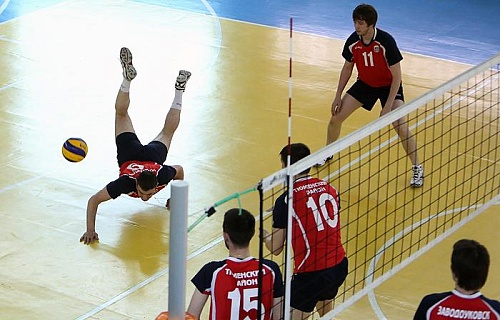 «Автоград» стартовал с места в карьер