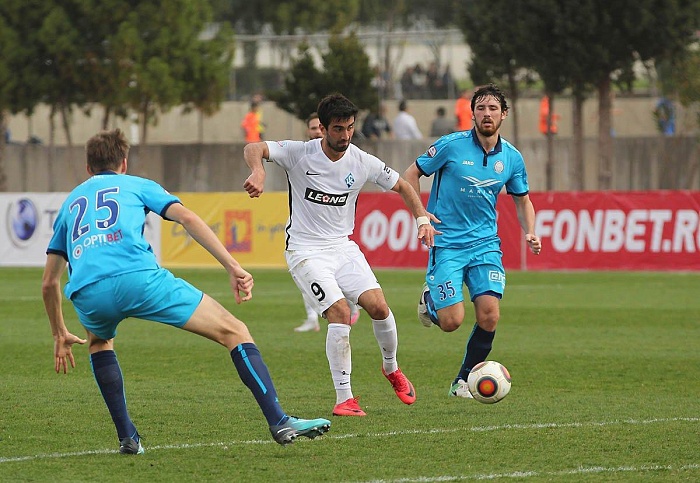 Первый тур прошел без разгромов…