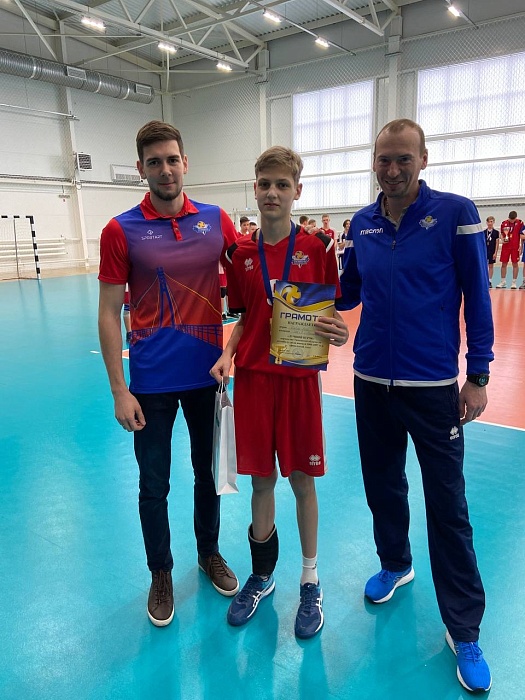 Волейболисты из тюменской спортшколы № 3 выиграли областное первенство