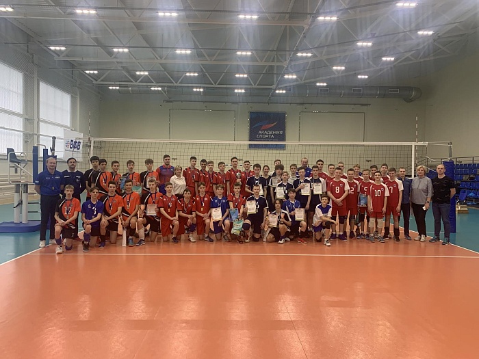 Волейболисты из тюменской спортшколы № 3 выиграли областное первенство