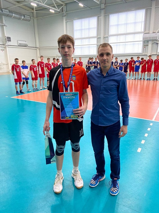 Волейболисты из тюменской спортшколы № 3 выиграли областное первенство