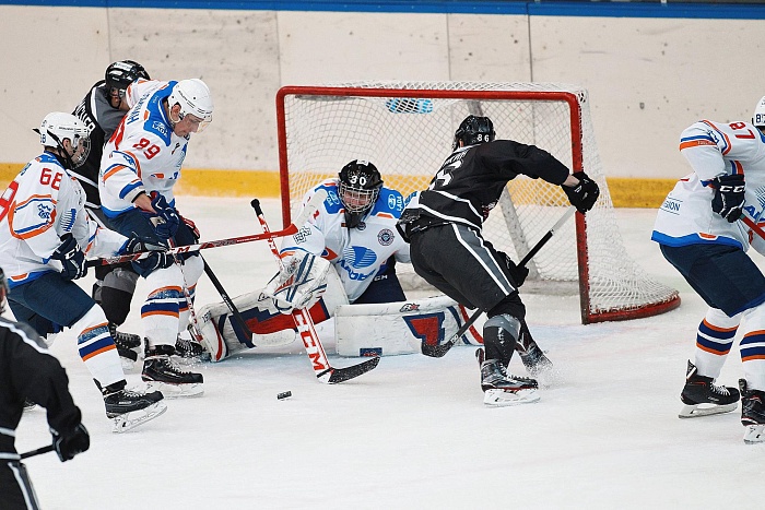 Фото Владимира ОГНЁВА