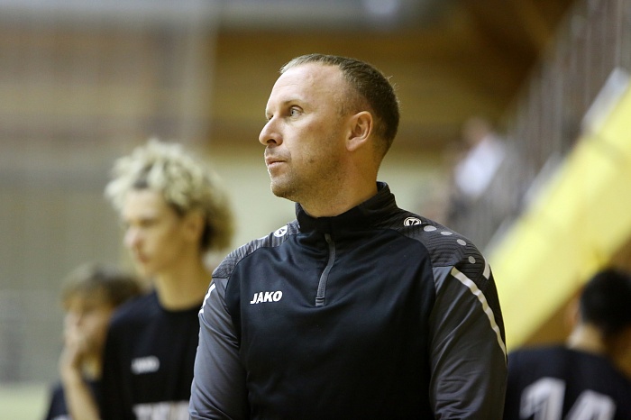 Главный тренер футзального клуба «Тюмень U16» Евгений Шульгин: «Мы будем надеяться, что после Юниорлиги появятся новые звёздочки – сначала в дубле, а затем и в основе»