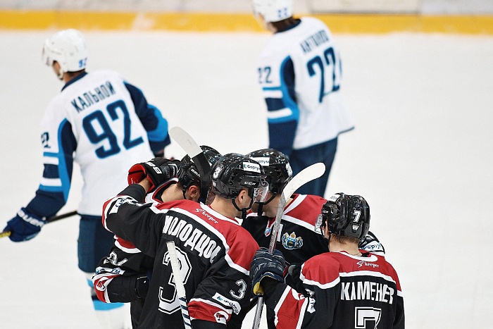 Экс-тюменец сменил один питерский клуб на другой