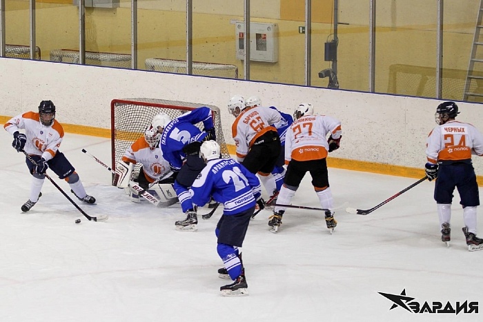 «Газовик-ТИУ» в Студенческой хоккейной лиге разгромил команду из Красноярска