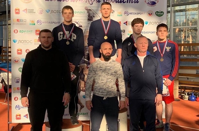 Тюменские борцы греко-римского стиля - лучшие на первенстве УрФО в Челябинске