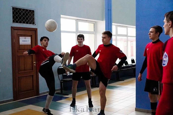 Павел Ляхов: «На завтрак нам кашу дают»