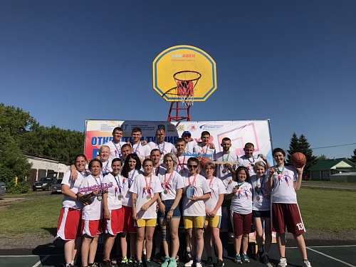 Тюменцы показали стритбольный класс в Омутинском