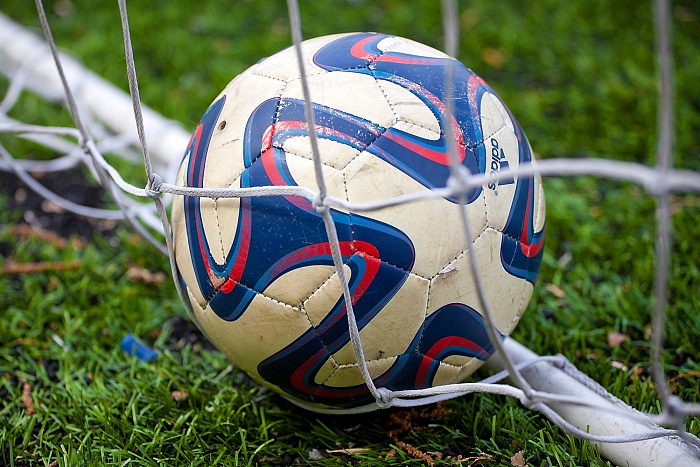 «Прибой» и «Газпромбанк» одержали победы на отборочном этапе первенства страны по футболу ( 8х8)