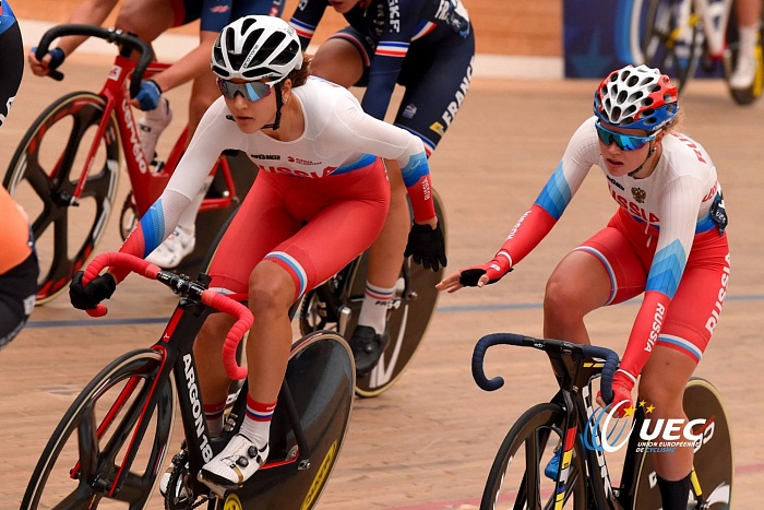 На швейцарском треке выиграла два золота