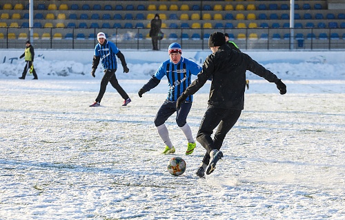 Банкиры и домостроители одержали победы в Кубке регионов по футболу