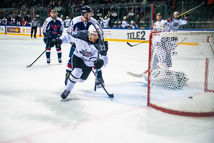 Бабенко девять раз бросил по воротам «Сокола»