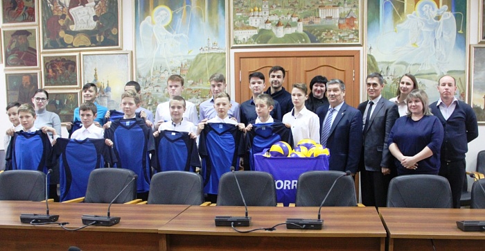 Тобольский район получил волейбольный грант