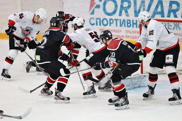 Фото с сайта ХК Зауралья