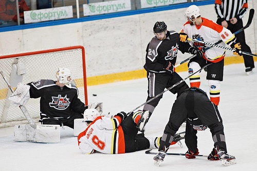 Хоккей. Чемпионат ВХЛ. «Рубин» (Тюмень) – «Ценг Тоу» (Цзилинь) - 2:4