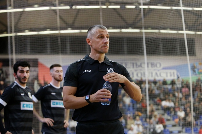 Тренерское противостояние Темура Алекберова и Максима Горбунова в 1/8 финала СпортмастерPRO-Кубка России по мини-футболу