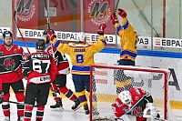 В полуфинале хоккейного Кубка Петрова командам не хватает трёх периодов