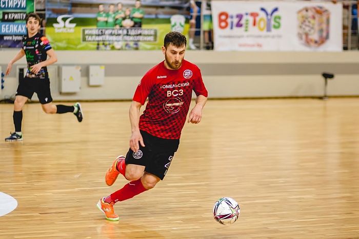 Воспитанник мини-футбольного клуба «Тюмень» Давид Асланян покинул белорусскую команду ВРЗ после двух подряд серебряных сезонов