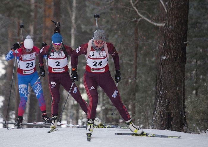 «Тюмень спортивная»: эстафетные разборки, батутный успех и мастер-класс по заливке льда