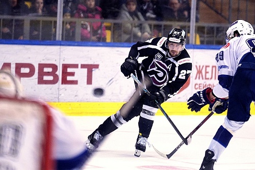 Хоккейный клуб «Рубин» проиграл в домашнем матче с рязанцами