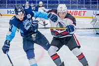 В чемпионате Молодёжной хоккейной лиги «Тюменский Легион» проиграл в Новосибирске