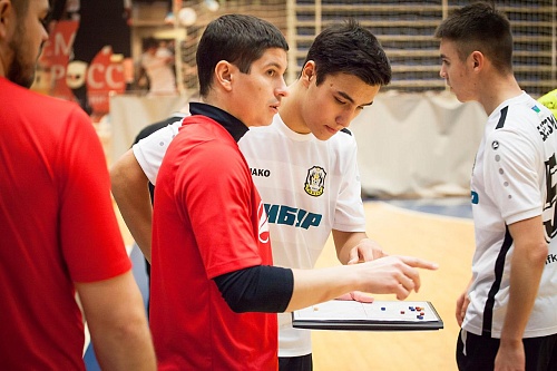 Дублеры выиграли городской трофей