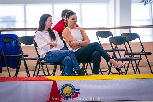 Проиграли под взором олимпийской чемпионки…