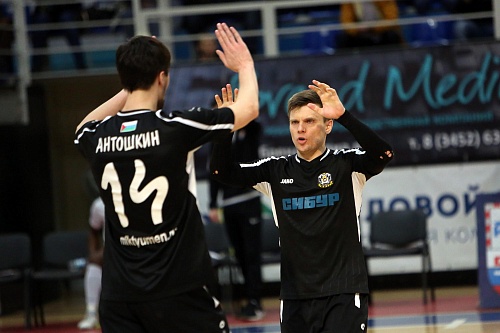 Чухрий продолжит выступать за МФК «Тюмень»