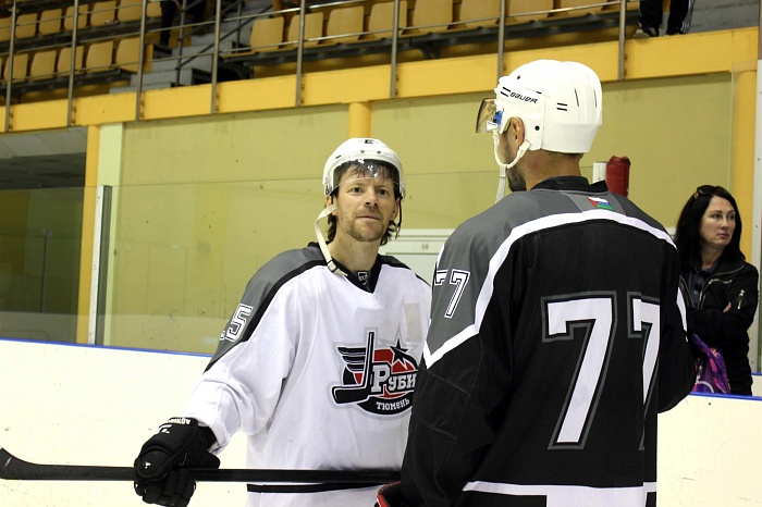 Стал известен состав сборной ветеранов тюменского хоккея на «Русскую классику» (ВИДЕОТРАНСЛЯЦИЯ)