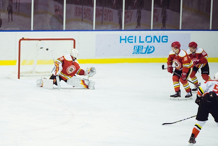 В китайском дерби победили гости