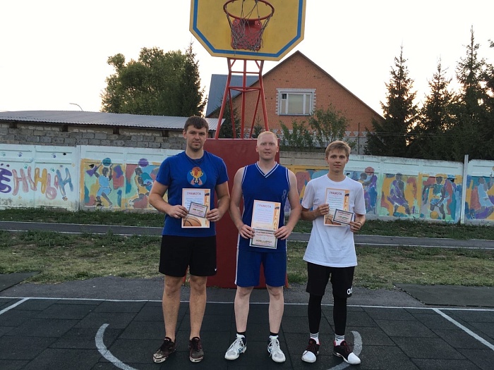 Соревновались в точности броска