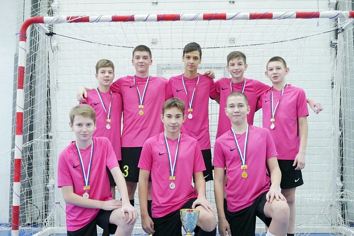 Подопечные Дмитрия Зарвы взяли серебро Новогоднего турнира