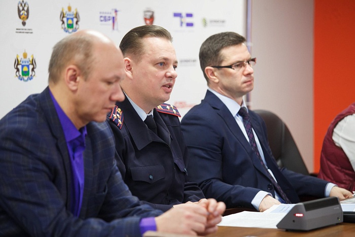 Фото Дани САВИНЫХ