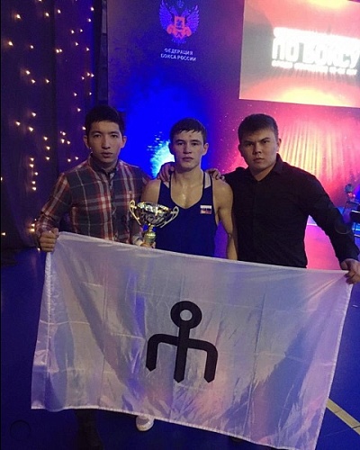 Сургутский боксер выиграл 100 тысяч рублей