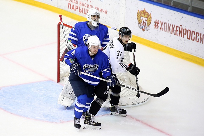 Соперники тюменского хоккейного клуба «Рубин» играют в Кургане