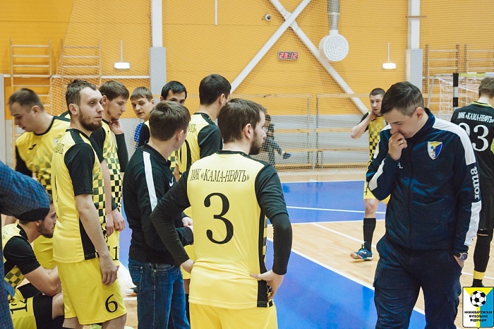 Лидеры продлили беспроигрышные серии