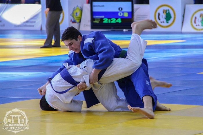 Дзюдоисты спорили за региональные титулы