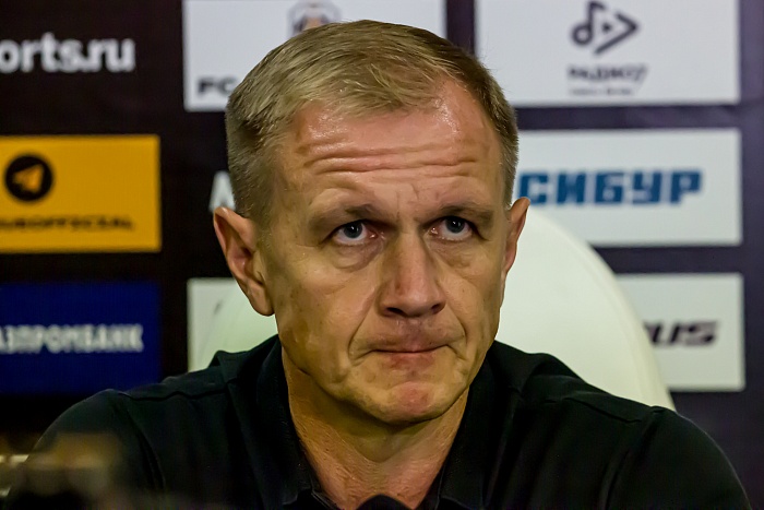 Главный тренер футбольного клуба «Енисей» Эдуард Штейнбрехер: «Как минимум на ничью мы точно наиграли»