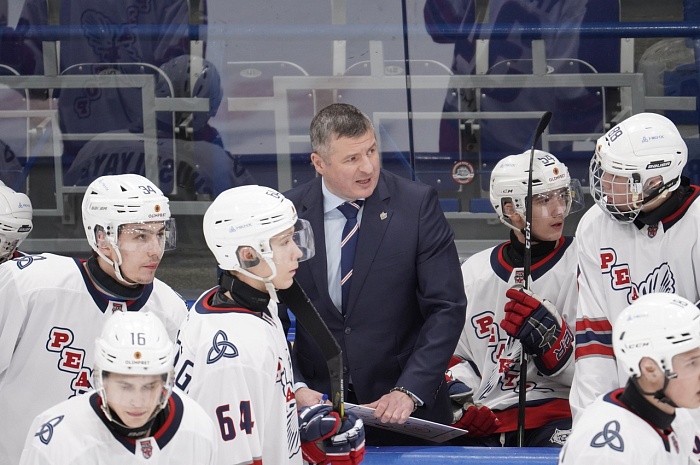 Наставник нижнекамского хоккейного клуба «Реактор» Игорь Фёдоров: «Язык не повернётся предъявить ребятам претензии по играм в Тюмени»