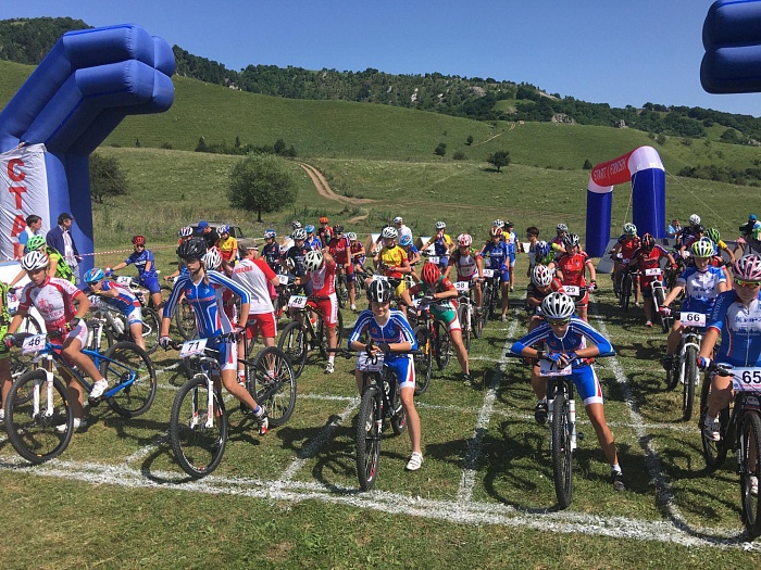 На Герпегеме гонки завершили кросс-кантри