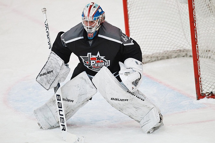 За первое место бьются два вратаря!