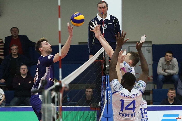 Сургутяне справились с хозяевами