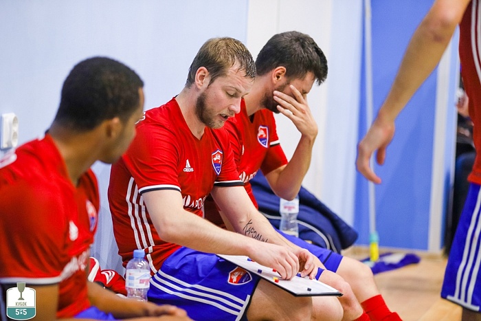 Переверзев сражался с «Фруктовым миром»