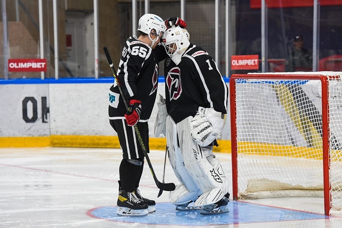 Хоккейный клуб «Рубин» выиграл матч в Челябинске