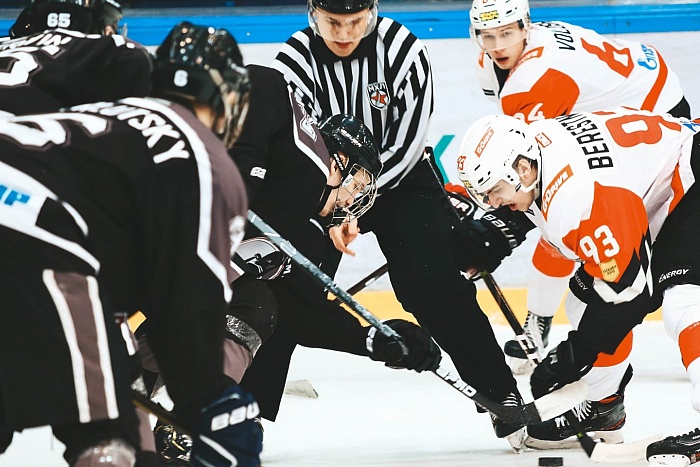 Тюменцы укротили «ястребов»