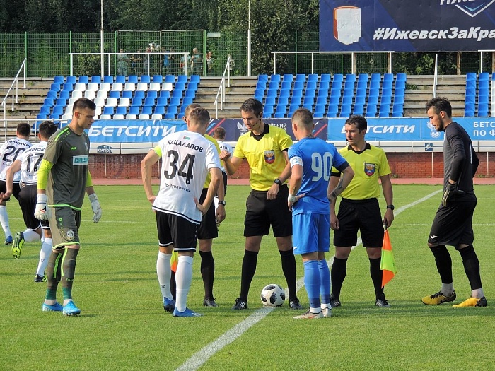 ФК «Тюмень» проведет матч в Ижевске (ОНЛАЙН)