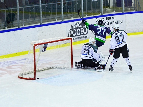 «Рубин» потерпел поражение в Учалах... (ВИДЕОТРАНСЛЯЦИЯ)