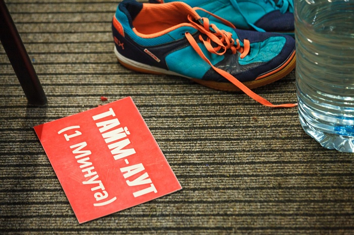 «Деловой Мир» одолел соперников из ТВВИКУ в чемпионате Тюмени по мини-футболу среди клубов высшей лиги