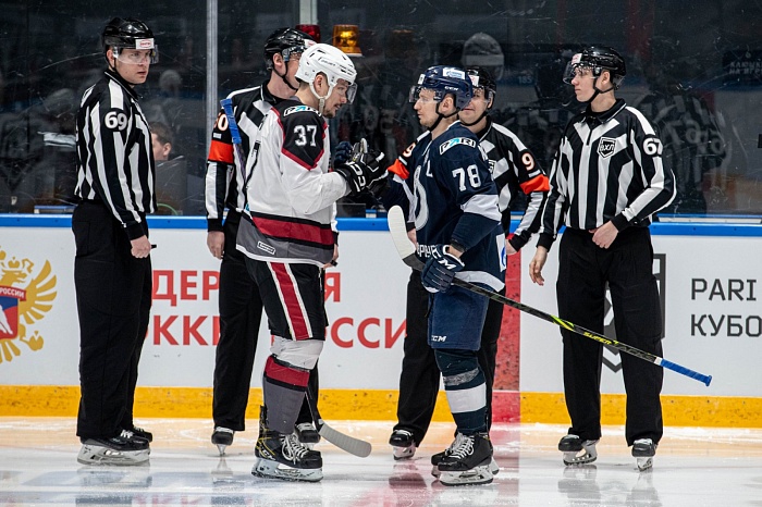 Капитан тюменского хоккейного клуба «Рубин» Александр Осипов: «Мы сделали на одну ошибку меньше и победили»