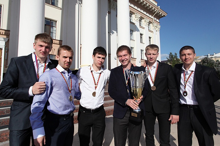 Бронзовый призёр чемпионата России по мини-футболу Дмитрий Семикин: «10 лет назад не мог поверить, что Феррао станет лучшим в мире»